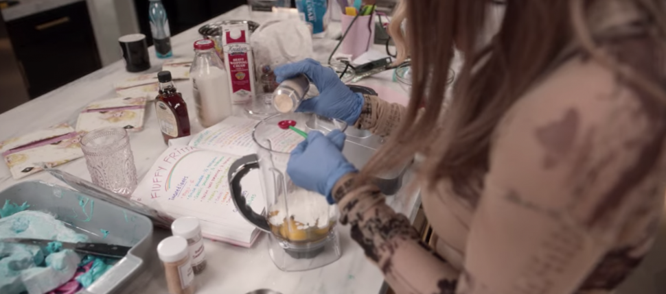 'Cooking with Paris': Where to Find Paris Hilton's Adorable Kitchenware ...